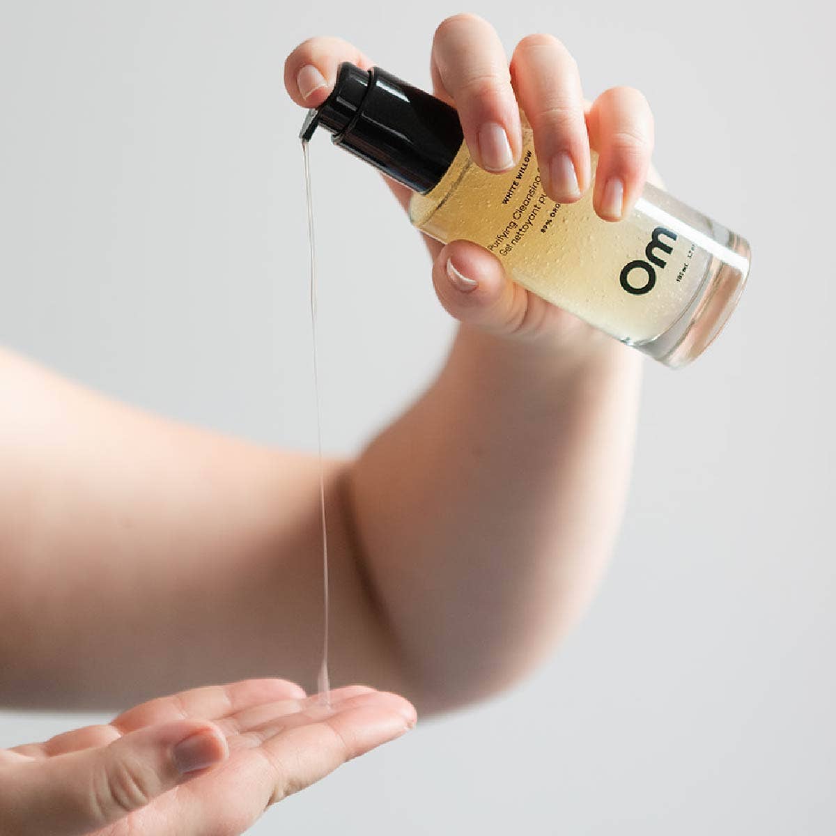 π¨π¦ Om Organics White Willow Purifying Cleansing Gel: Full Size - 105 ml