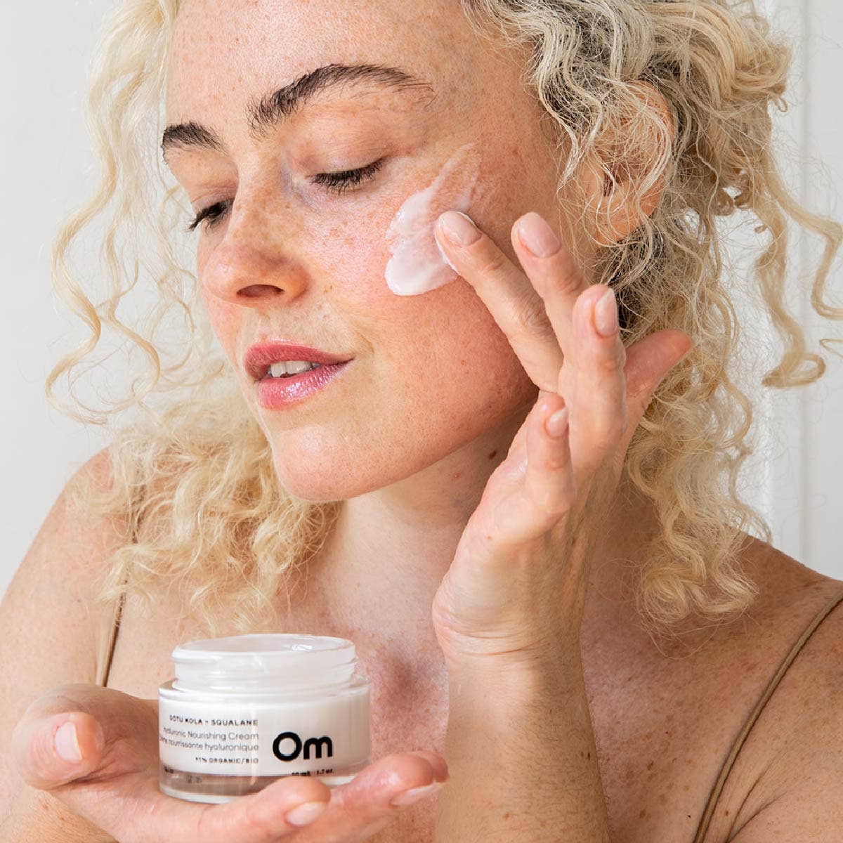🇨🇦 Om Organics Gotu Kola + Squalane Hyaluronic Nourishing Cream: Full Size - 50 ml