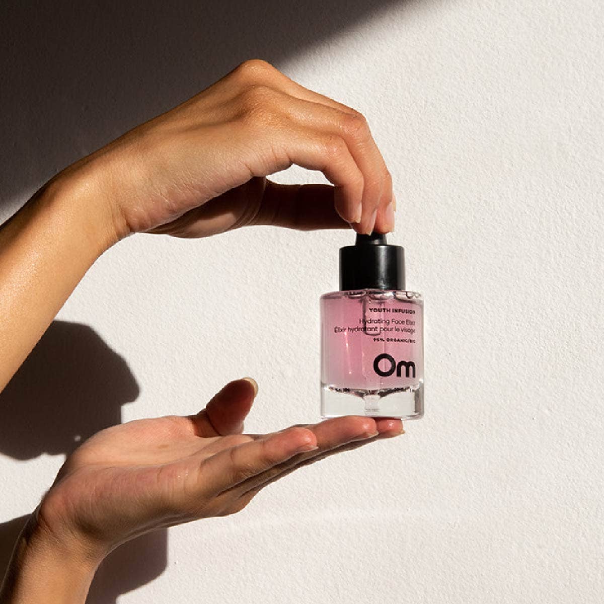 π¨π¦ Om Organics Youth Infusion Hydrating Face Elixir: Full Size - 30 ml