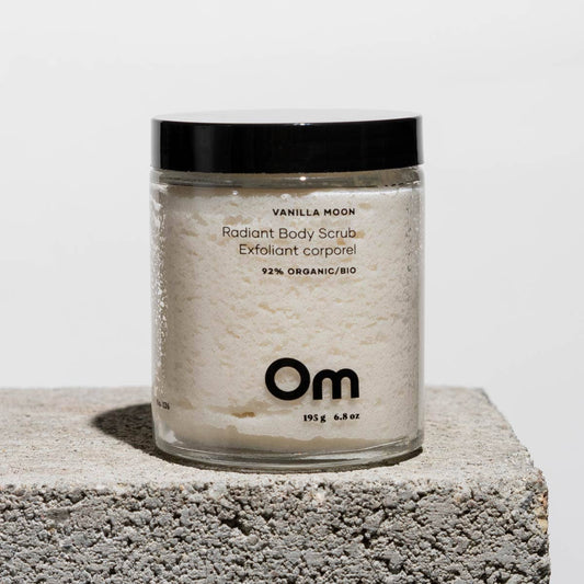 🇨🇦 Om Organics Vanilla Moon Radiant Body Scrub: Full Size - 140 g