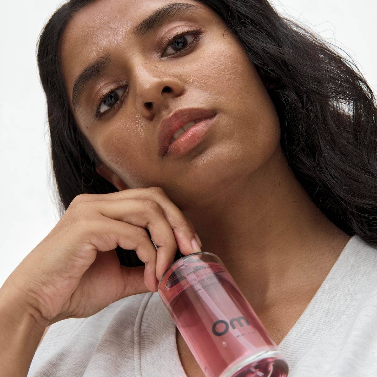 🇨🇦 Om Organics Pink Coconut Hydrating Face Mist: Full Size - 105 ml