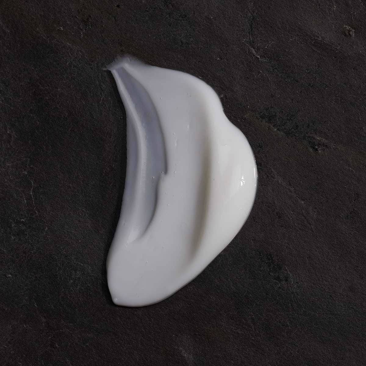 Coconut Dew Hyaluronic Moisture Cream's lightweight and smooth texture